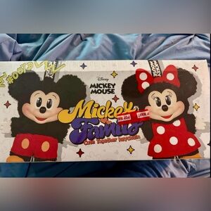 POP MART DISNEY AND FRIENDS sealed CASE!!!